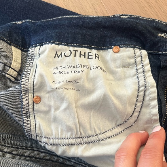MOTHER The Looker Ankle Fray Jeans — “Tongue and Chic,” Size 27 - Picture 7 of 12